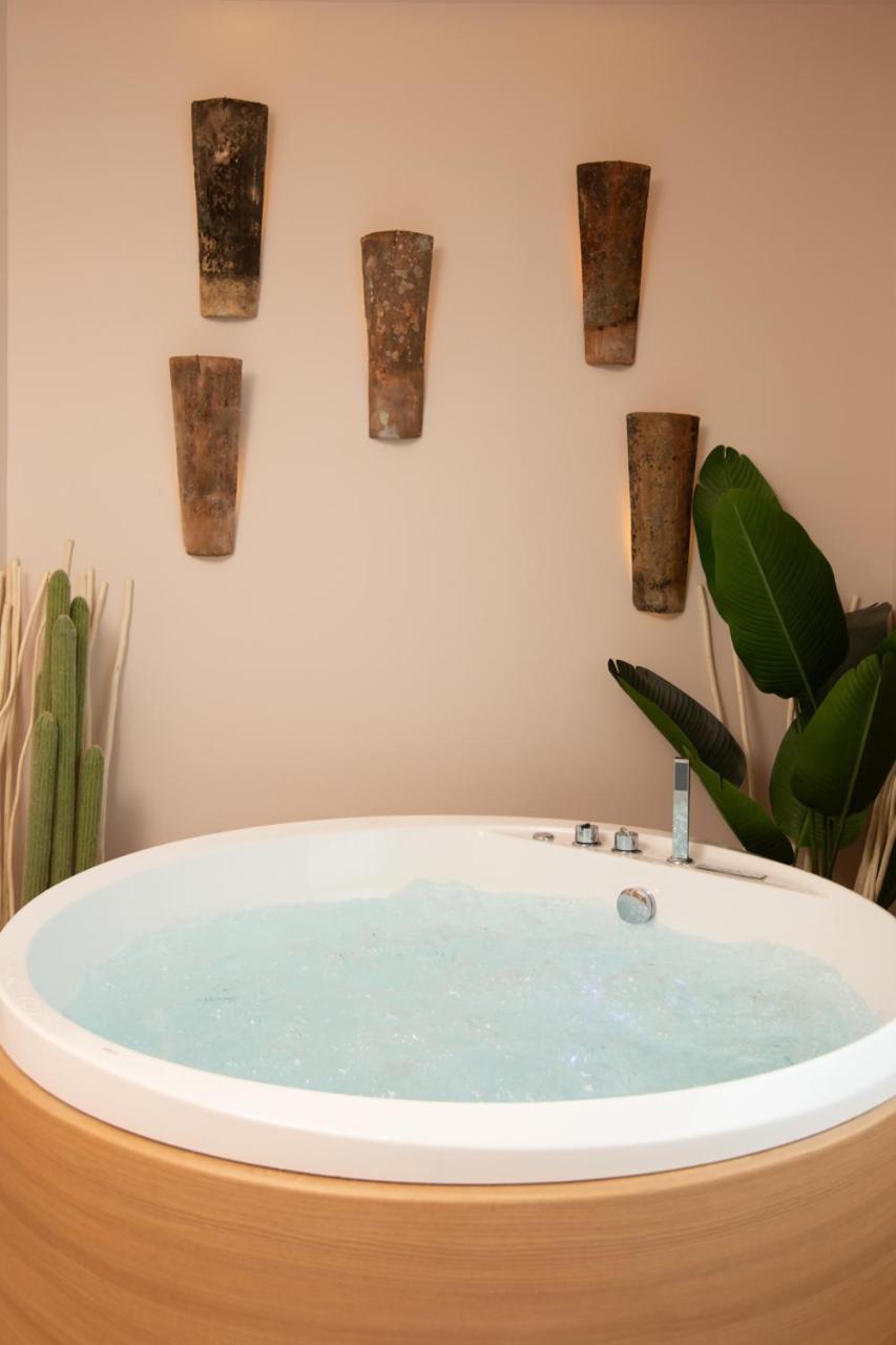 Apartment Romantique Ibiza, Jacuzzi, Strasbourg